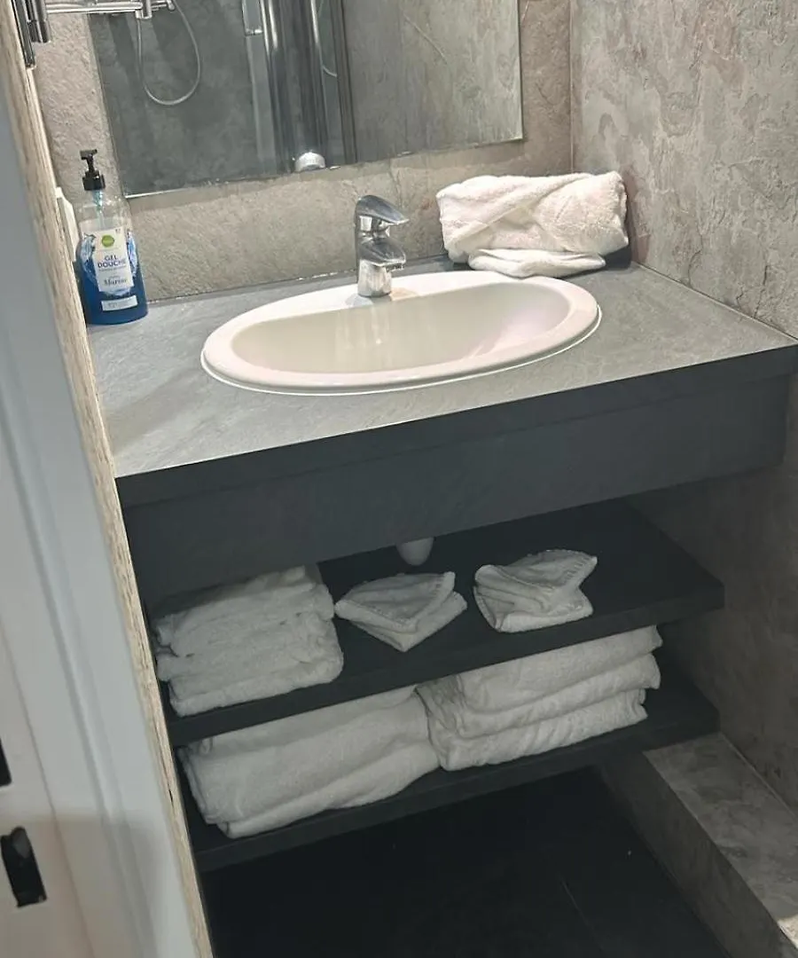 Appartements Caumartin 64 Paris 0*,  France